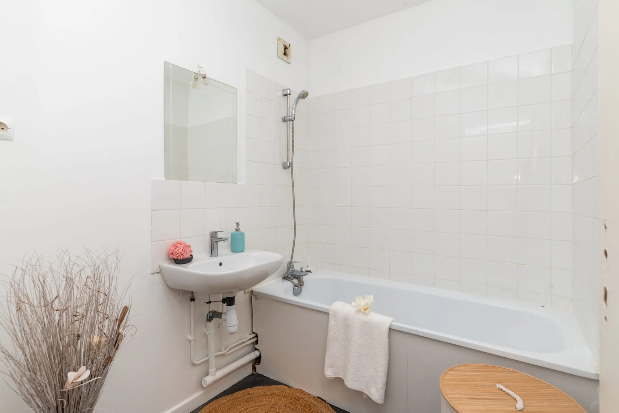 Appartement T2 à vendre à Vénissieux - 57 m², sécurisé, proche transports 
