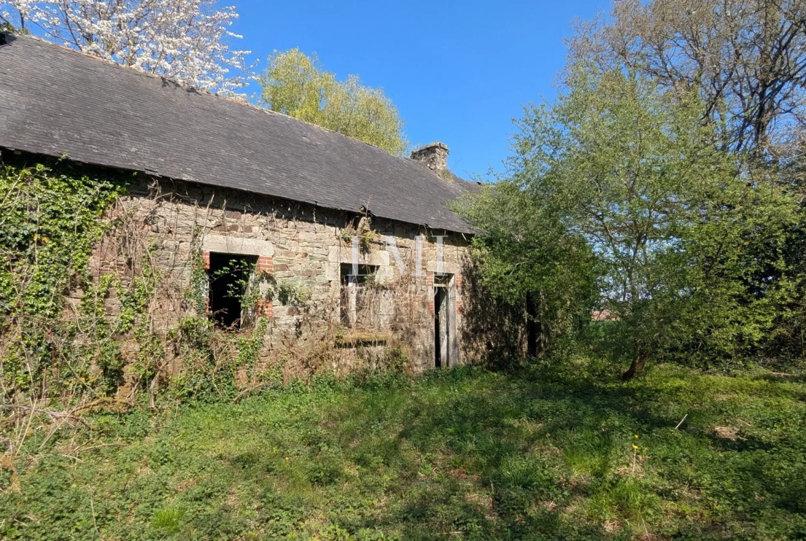 Corps de ferme à rénover à Inzinzac-Lochrist avec grand terrain de 4060 m² 