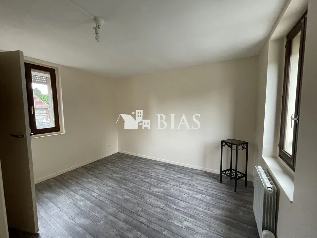 Maison à Duclair avec deux logements et cour privative - Investissement ou primo-accès 