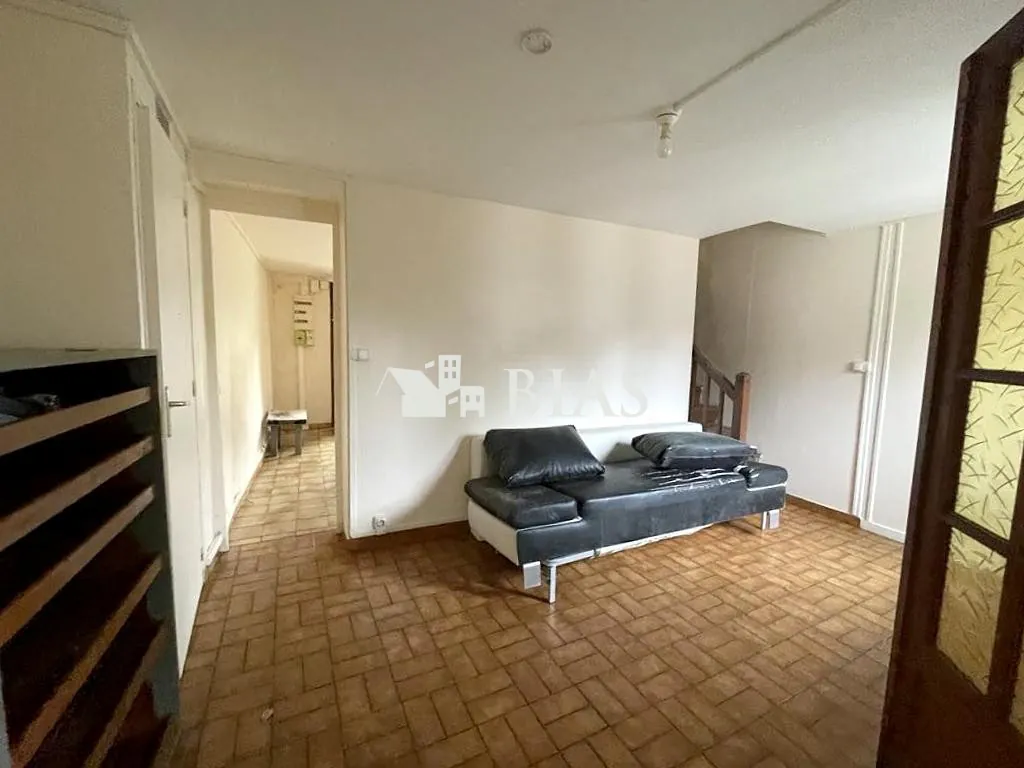 Maison à Duclair avec deux logements et cour privative - Investissement ou primo-accès 