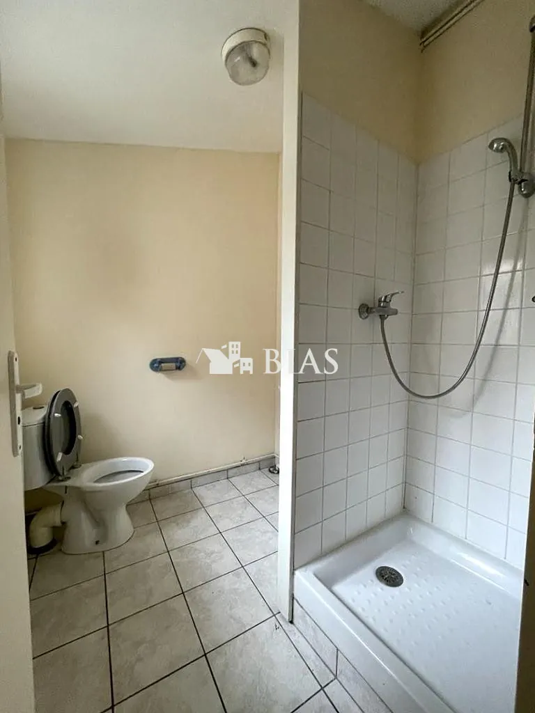 Maison à Duclair avec deux logements et cour privative - Investissement ou primo-accès 