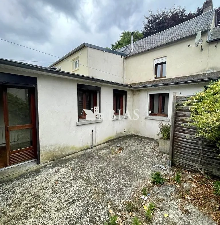 Maison à Duclair avec deux logements et cour privative - Investissement ou primo-accès 