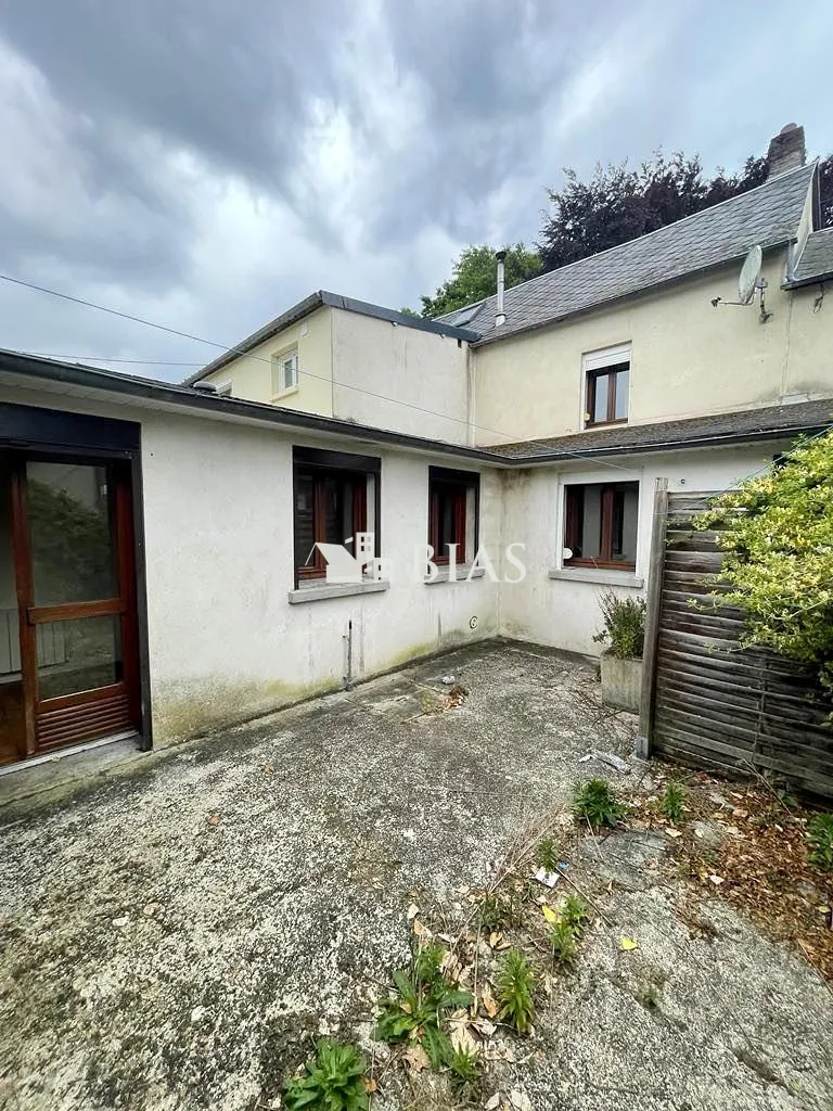 Maison à Duclair avec deux logements et cour privative - Investissement ou primo-accès 