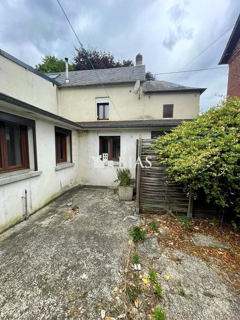 Maison à Duclair avec deux logements et cour privative - Investissement ou primo-accès 