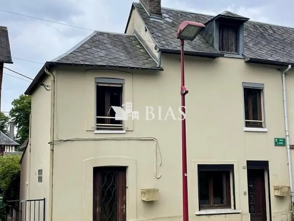 Maison à Duclair avec deux logements et cour privative - Investissement ou primo-accès