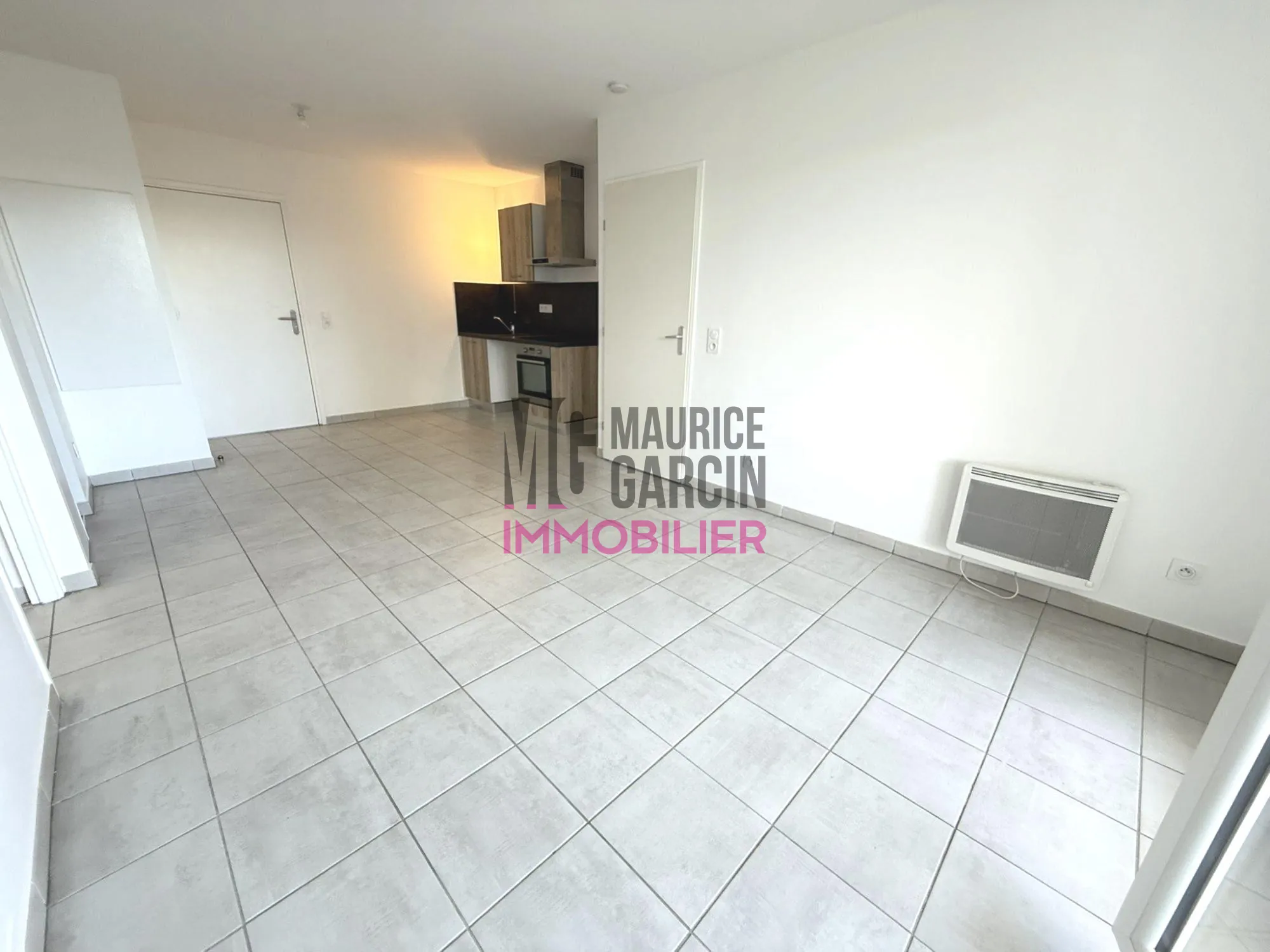 Appartement T3 récent avec terrasse et parking sécurisé à Avignon AGROPARC 