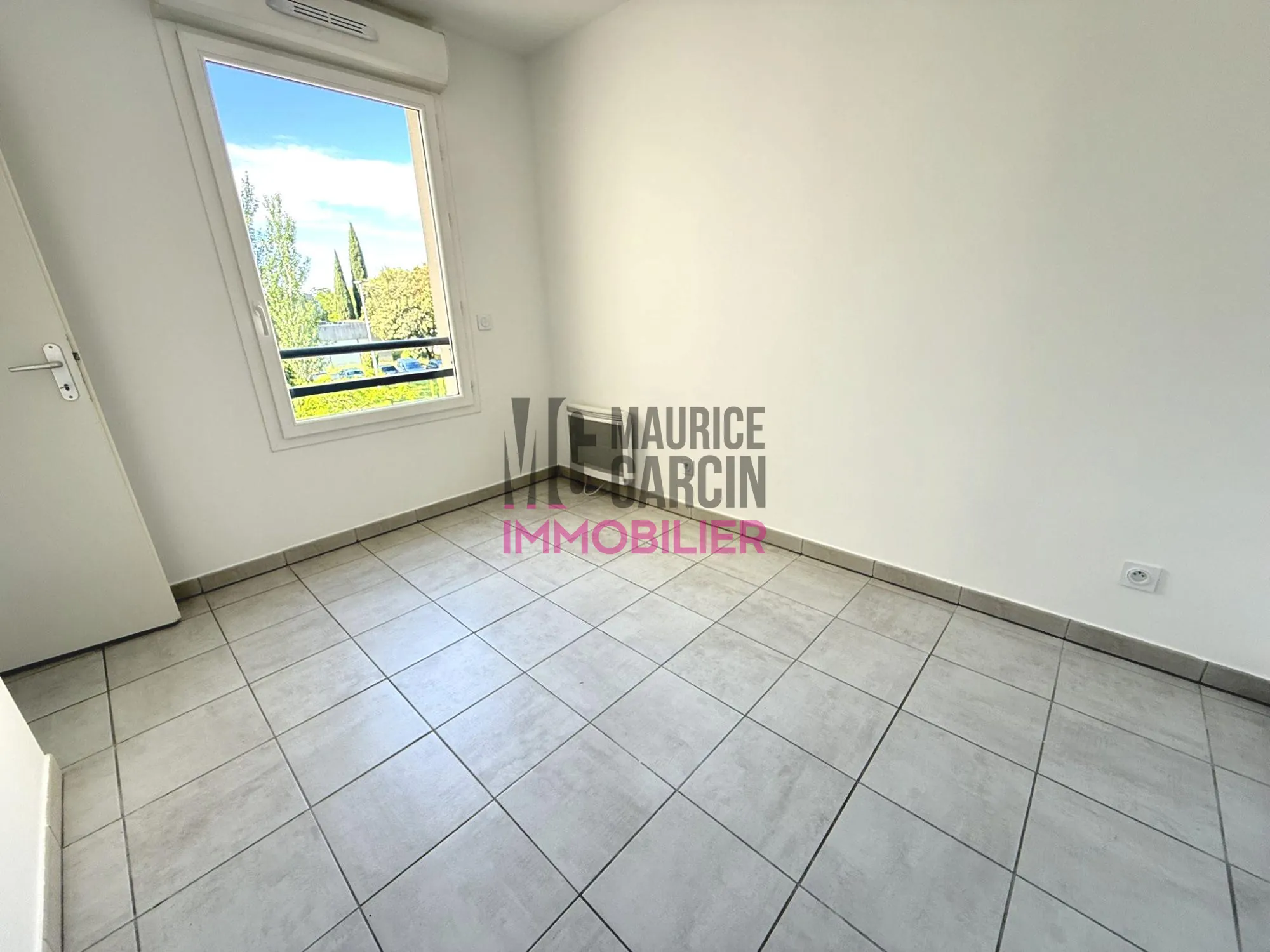 Appartement T3 récent avec terrasse et parking sécurisé à Avignon AGROPARC 