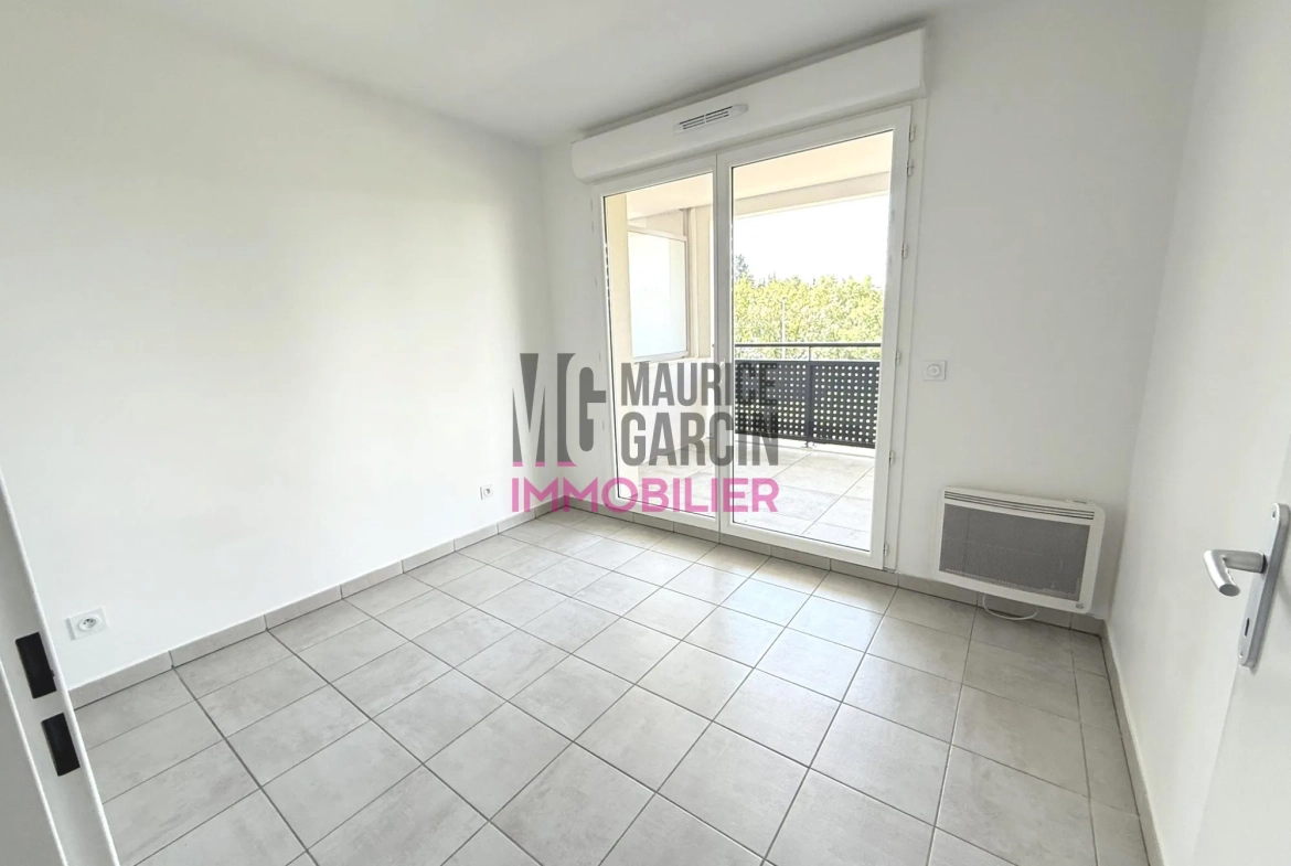 Appartement T3 récent avec terrasse et parking sécurisé à Avignon AGROPARC 