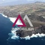 Terrain constructible à Petite Île - 450 m² dans quartier résidentiel calme