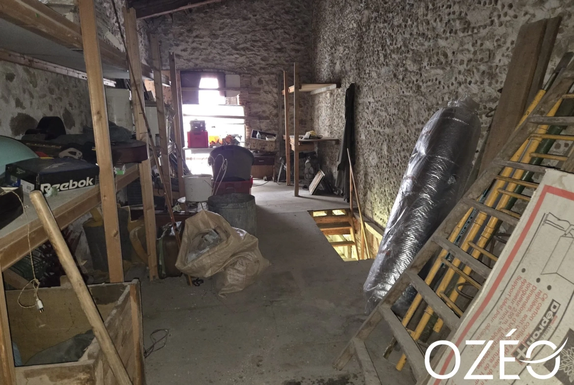 Ancienne cave à rénover de 100 m² avec terrasse exposée sud à Argelès-sur-Mer 