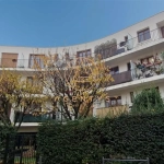 Grand studio lumineux avec balcon et parking à Le Perreux-sur-Marne