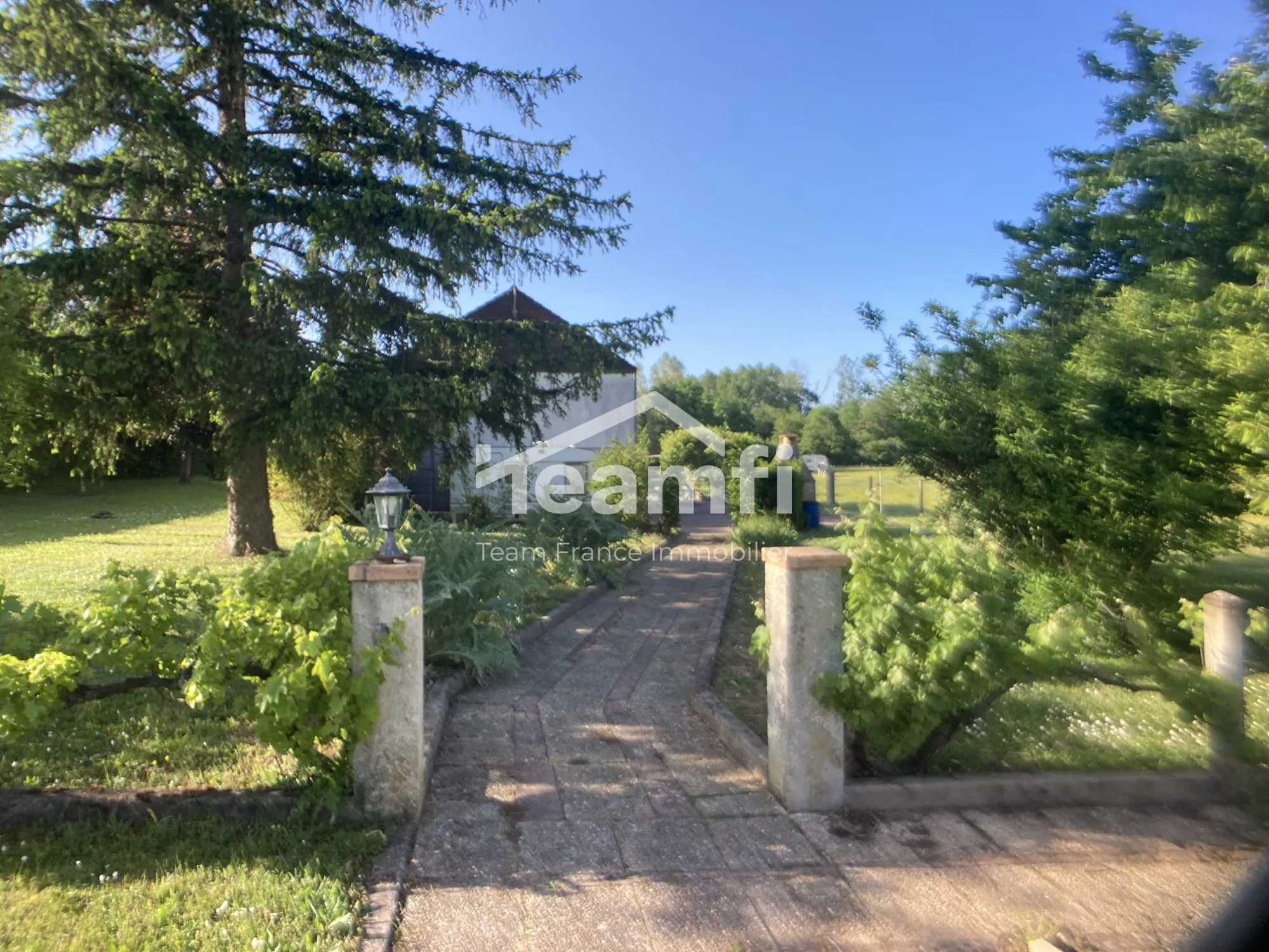 A vendre maison de 80,96 m² avec terrain de 2722 m² à Saint-Florent-sur-Cher 