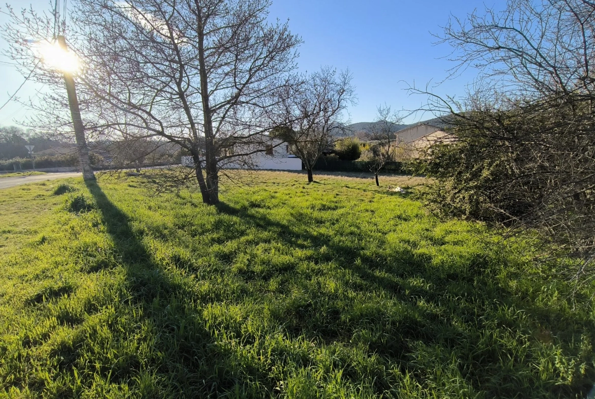 Terrain constructible de 860 m² à Bagard, secteur calme et proche d'Alès 