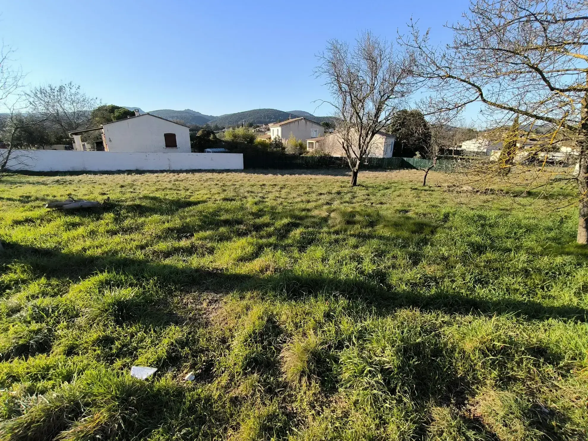 Terrain constructible de 860 m² à Bagard, secteur calme et proche d'Alès 