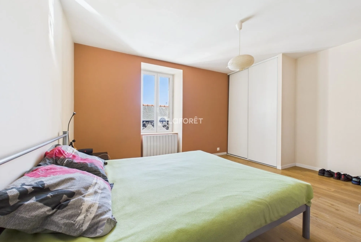 Appartement 3 pièces rénové à Douarnenez - 84,56 m² 
