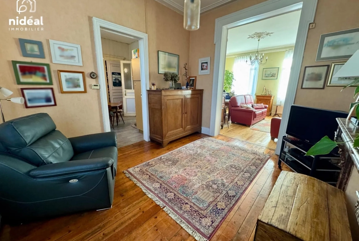 Maison semi-individuelle de 122m² avec 3 chambres à Ferrière-la-Grande 