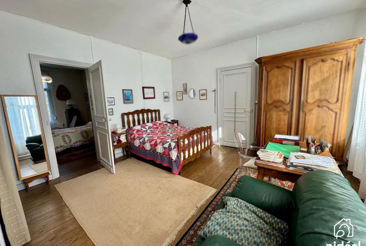 Maison semi-individuelle de 122m² avec 3 chambres à Ferrière-la-Grande 
