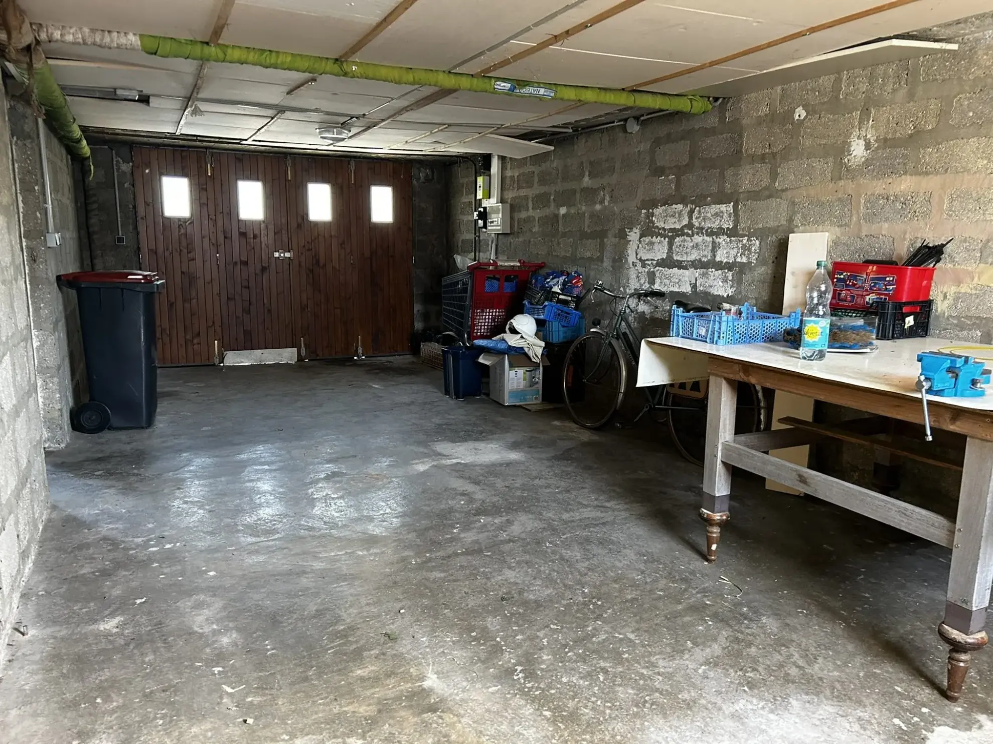 Maison ancienne à rénover avec 3 chambres près de l'autoroute A6 à Courtenay 