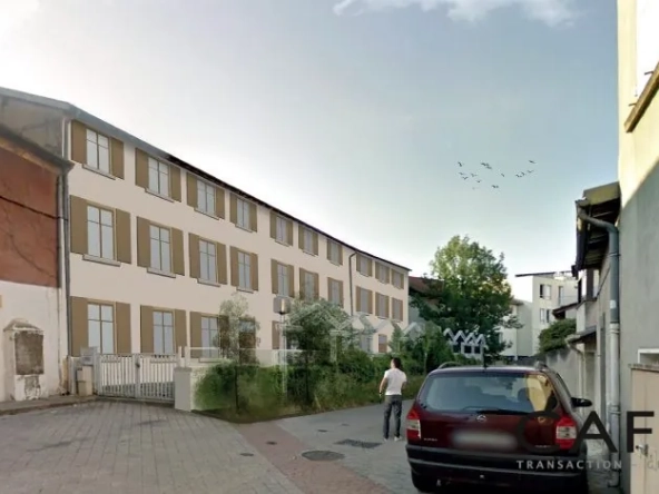 Appartement à Vénissieux de 69 m² avec jardin et terrasse, idéal investissement