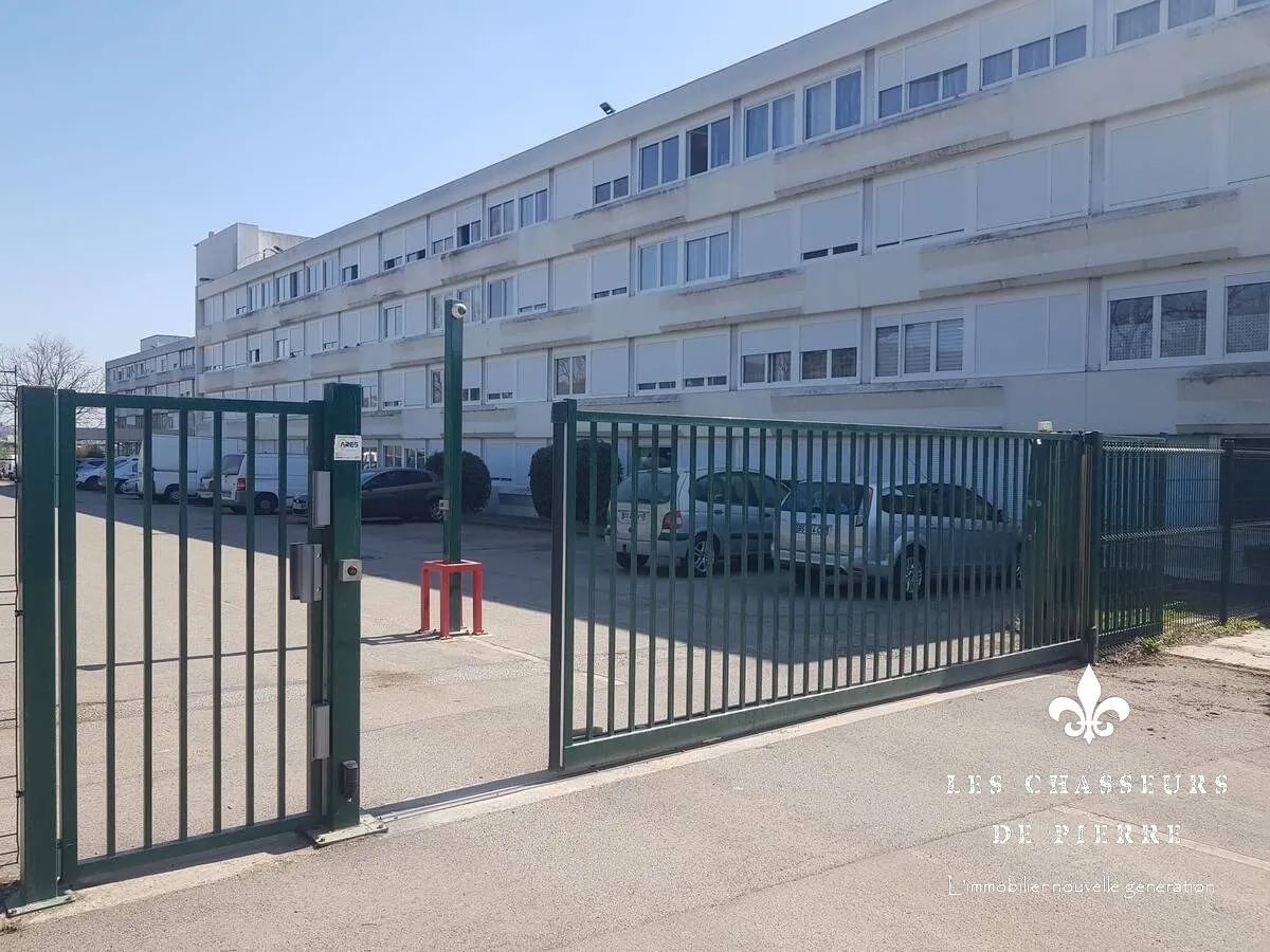 Studio 30 m² à Dardilly - Investissement rentable avec parking sécurisé 