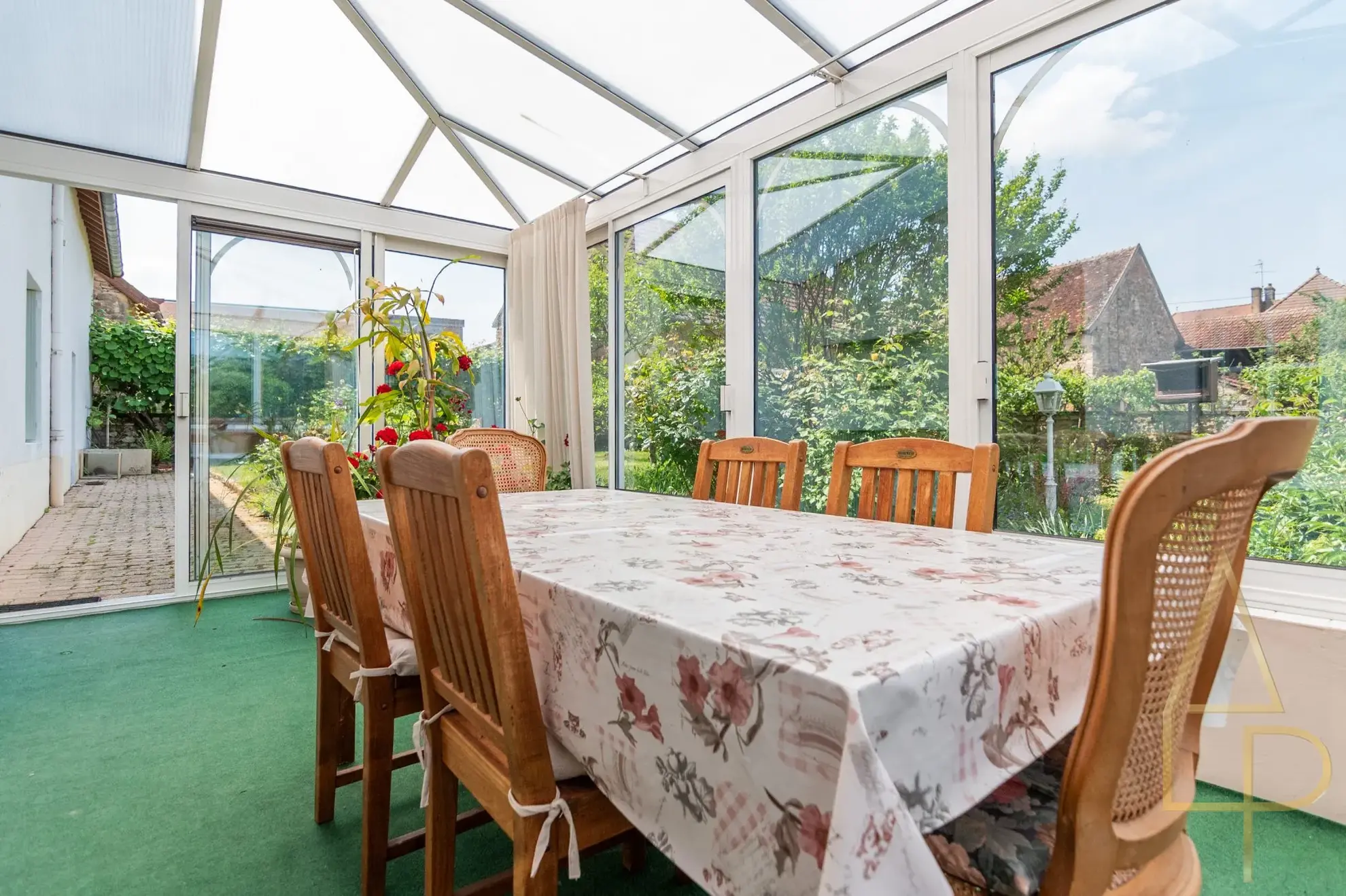 Maison à vendre à Lalheue avec jardin paysagé et grand potentiel d'extension 