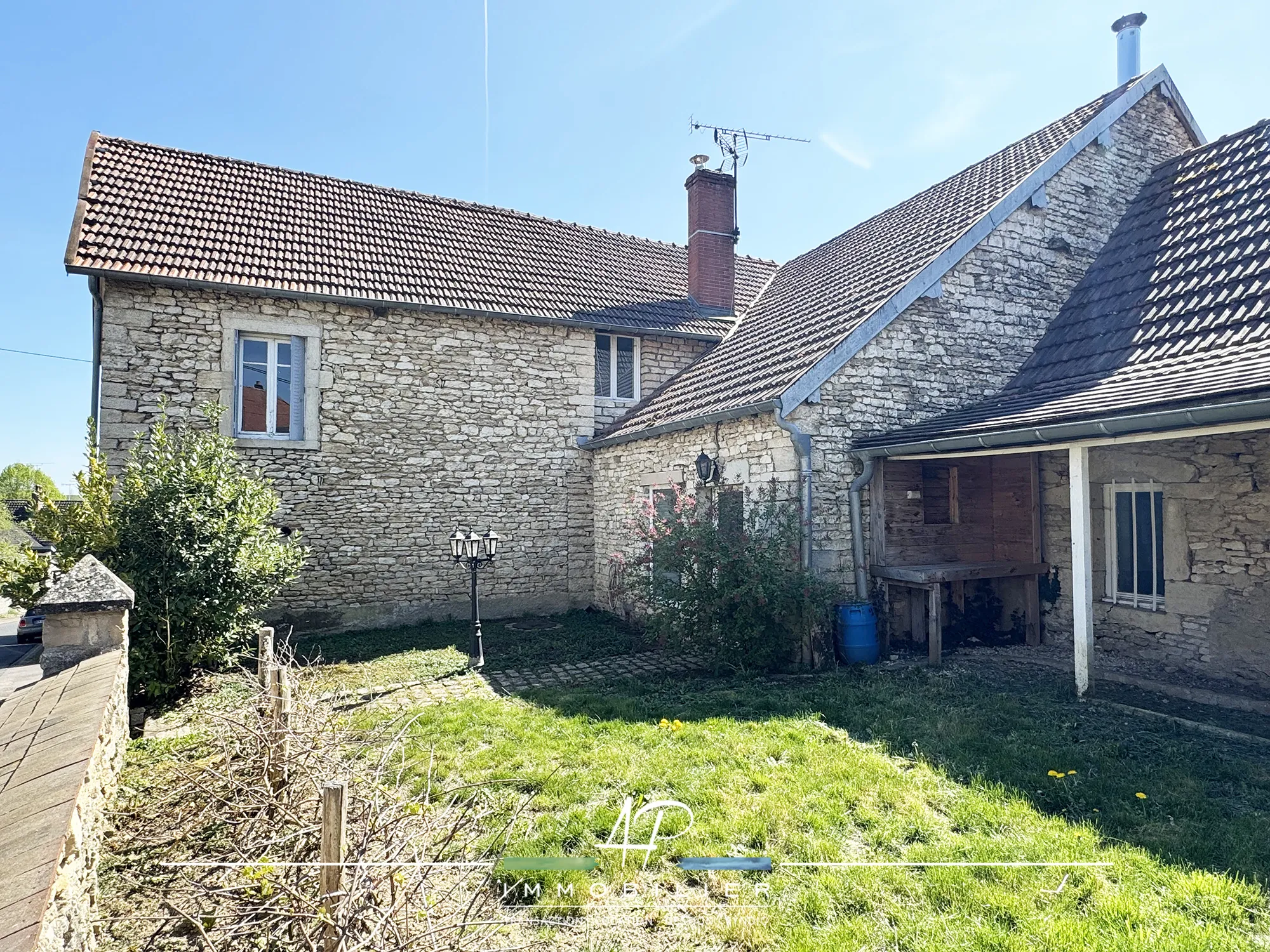 Belle maison de village avec dépendance à Champagne-sur-Vingeanne 