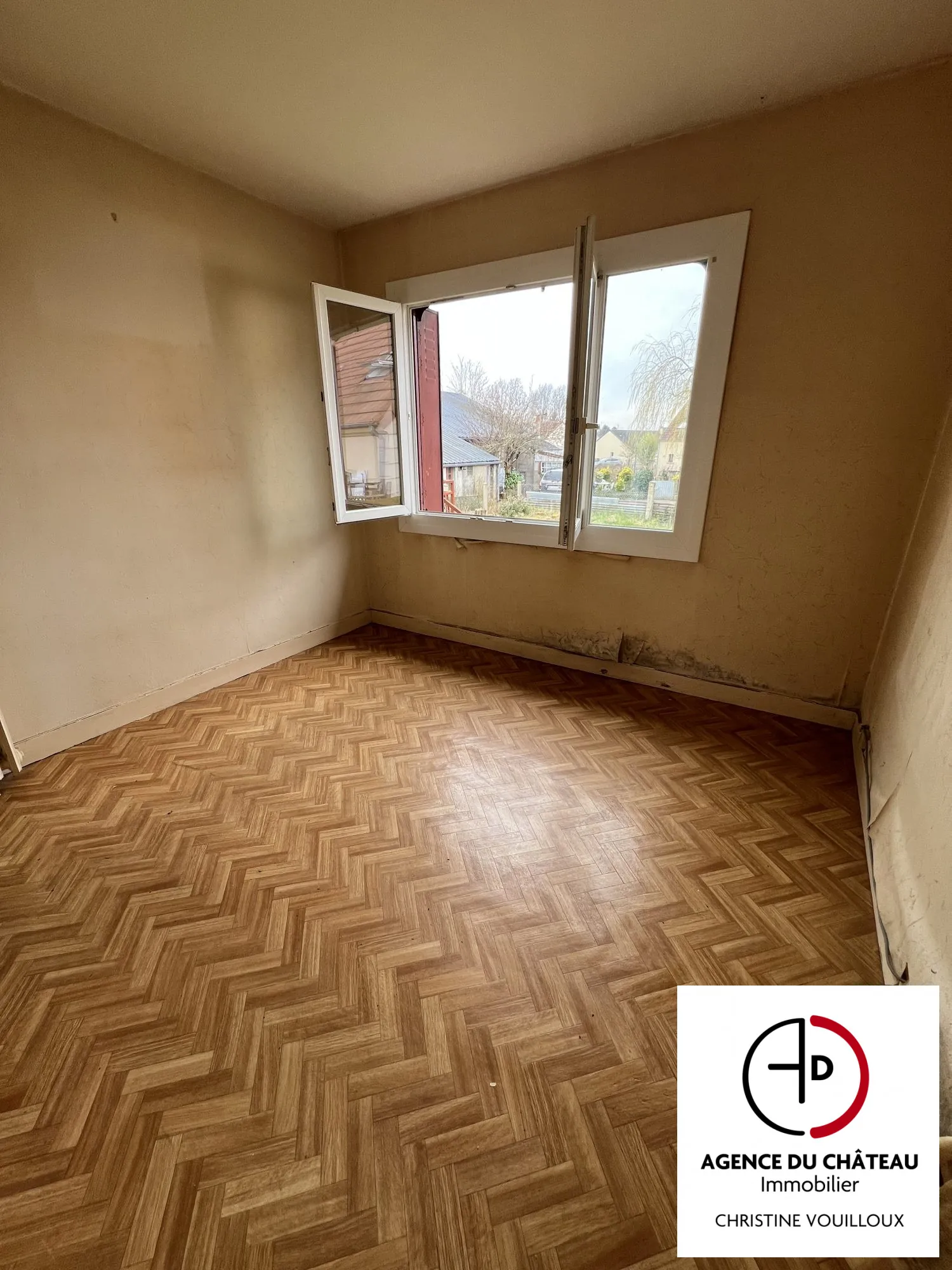 Maison familiale avec jardin à Ouzouer-sur-Loire – Opportunité d'achat 