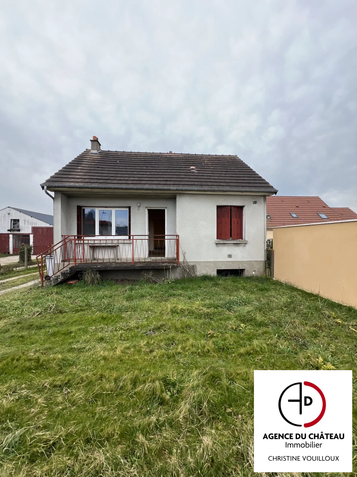 Maison familiale avec jardin à Ouzouer-sur-Loire – Opportunité d'achat 