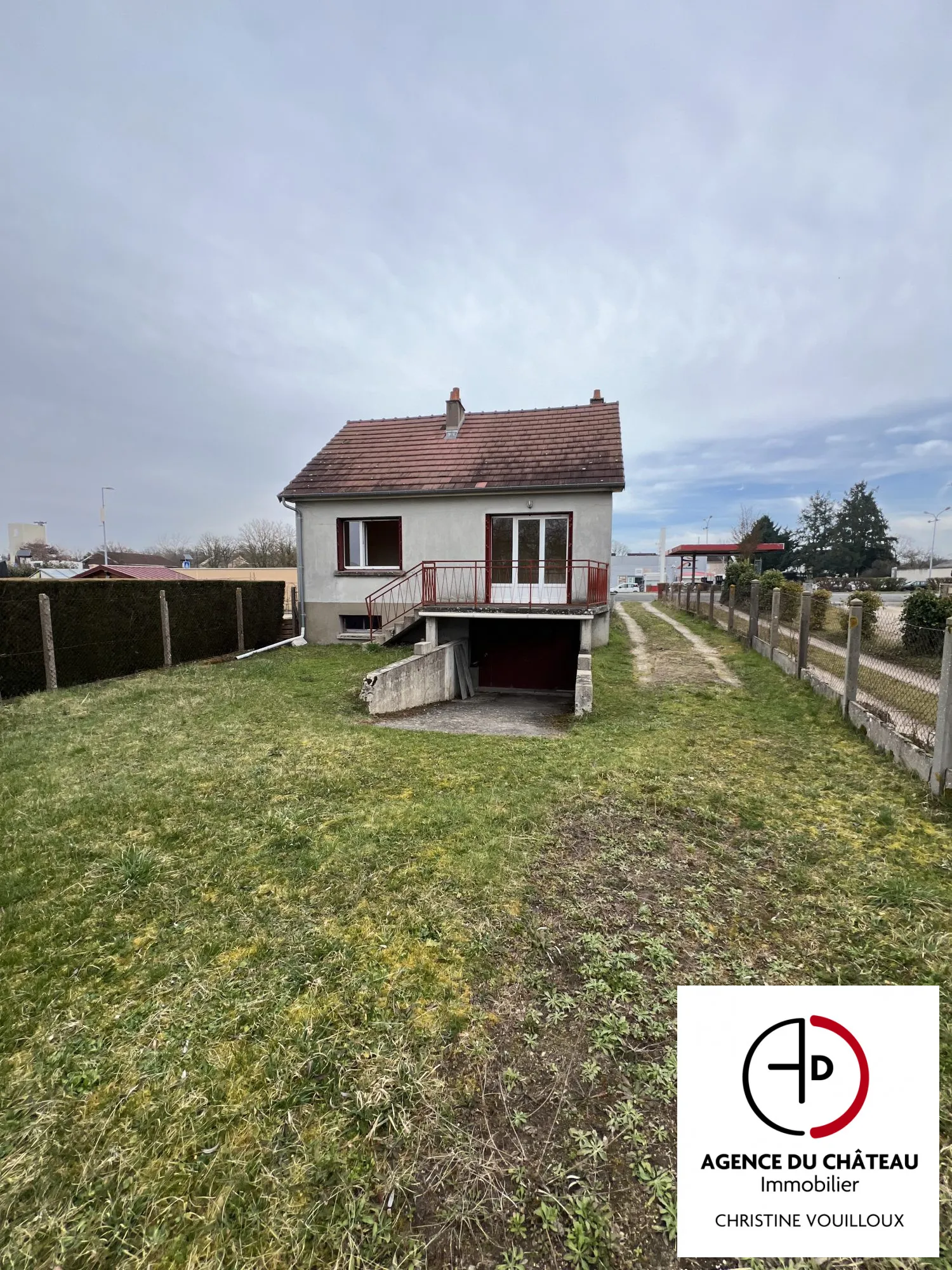 Maison familiale avec jardin à Ouzouer-sur-Loire – Opportunité d'achat 