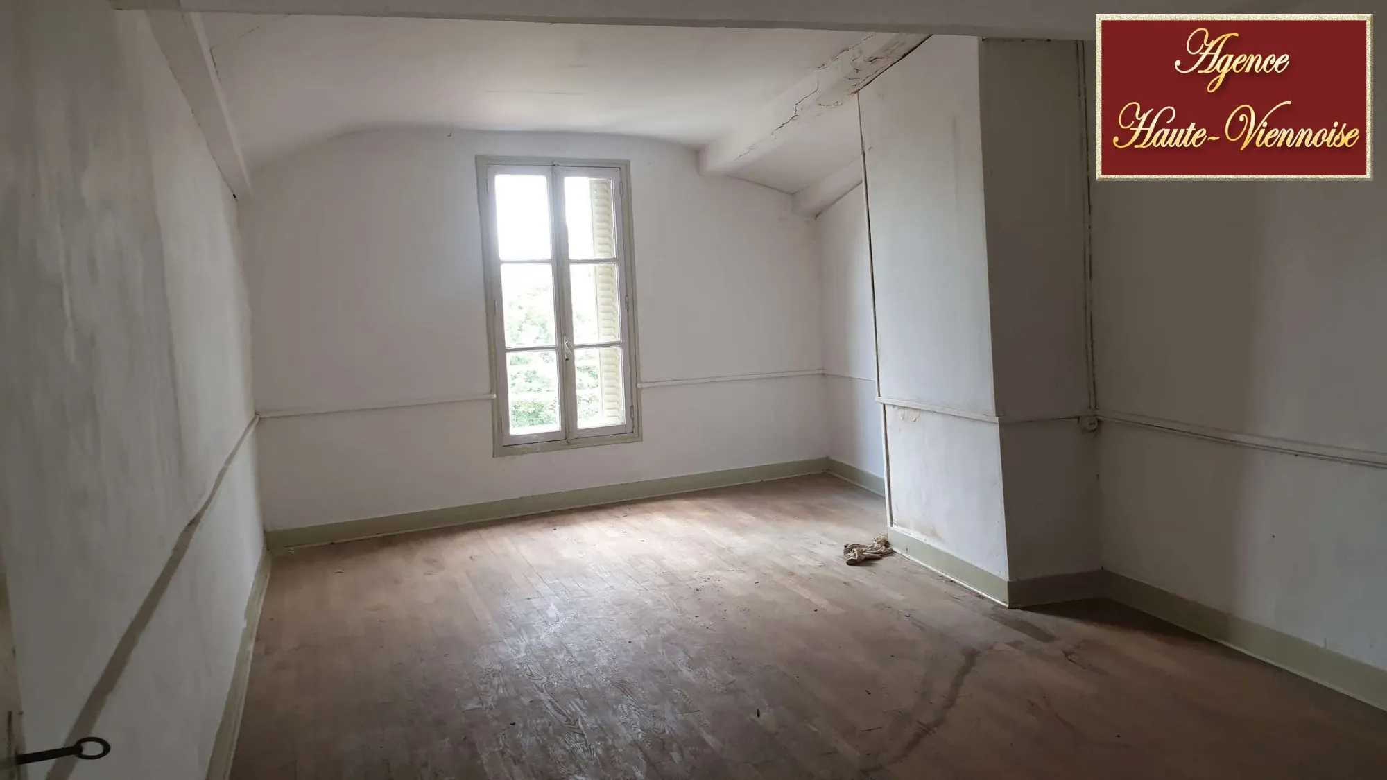 Maison à rénover de 3 pièces à Saint-Léonard - Opportunité immobilière 