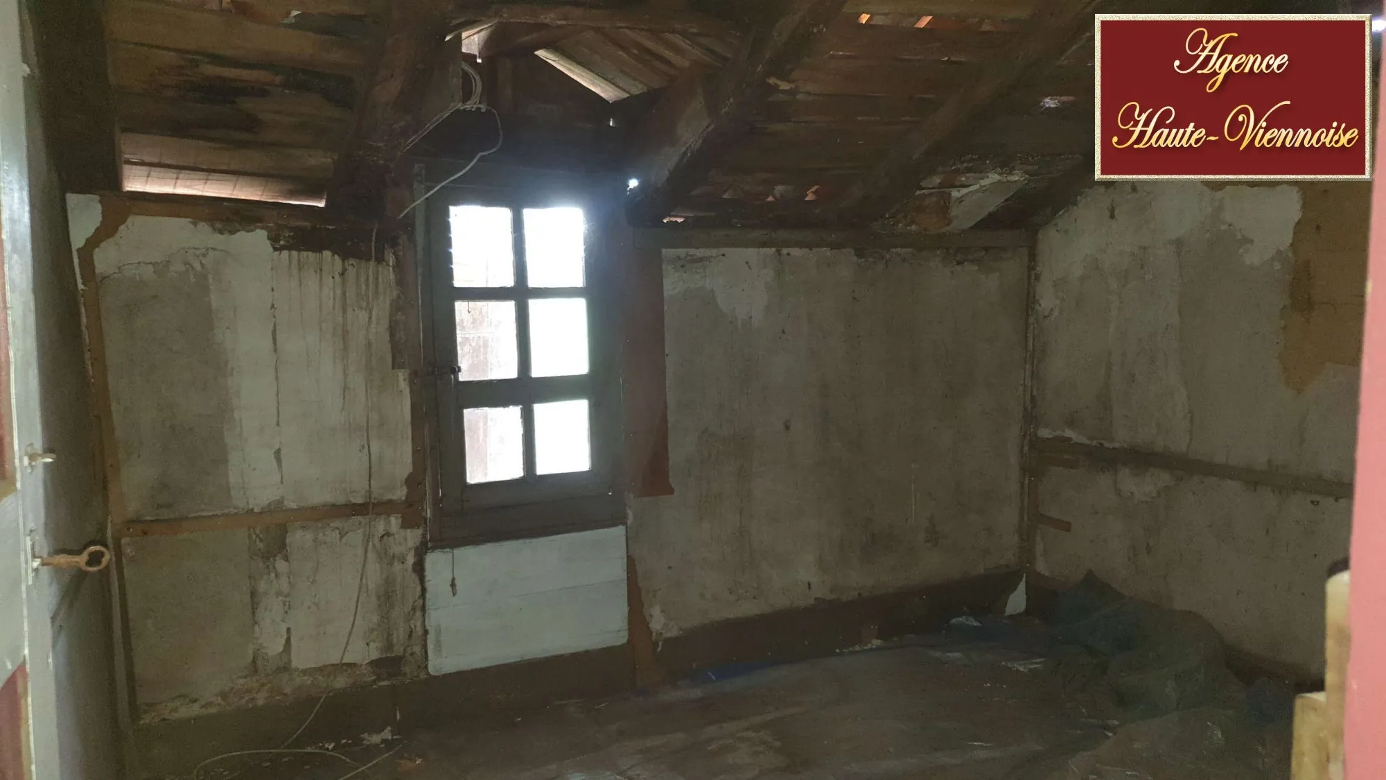 Maison à rénover de 3 pièces à Saint-Léonard - Opportunité immobilière 