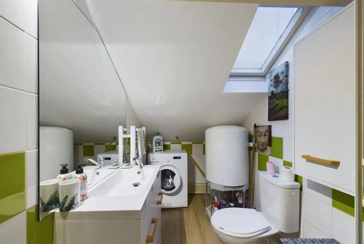 Studio meublé à vendre en plein centre de Troyes - 16 m² 