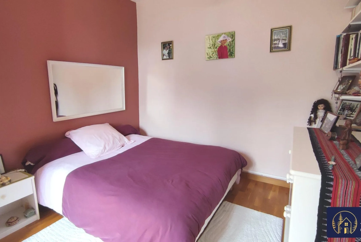 Charmant appartement T3 de 71 m² avec terrasse à Riom-ès-Montagnes 