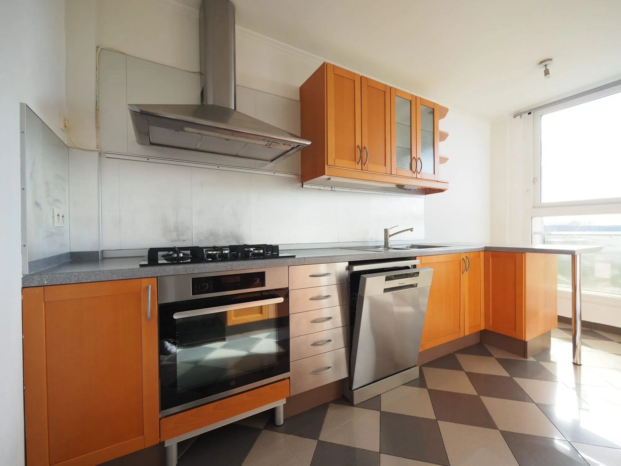 Appartement 3 pièces à vendre à Bois-d'Arcy avec cave et parking 