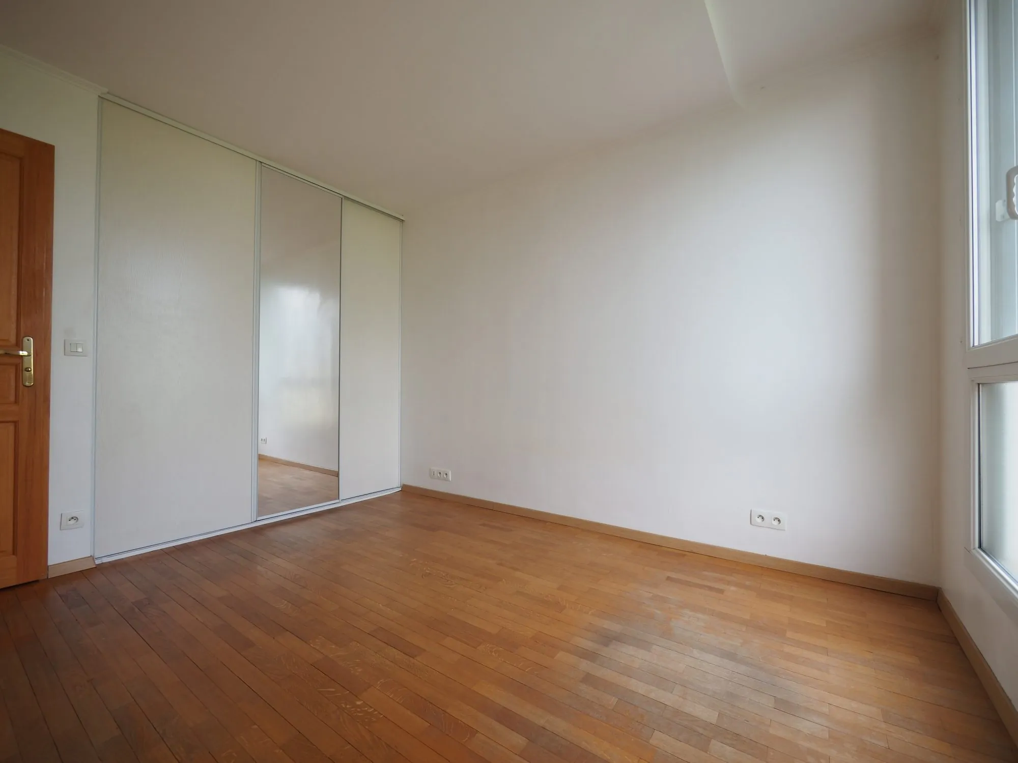 Appartement 3 pièces à vendre à Bois-d'Arcy avec cave et parking 