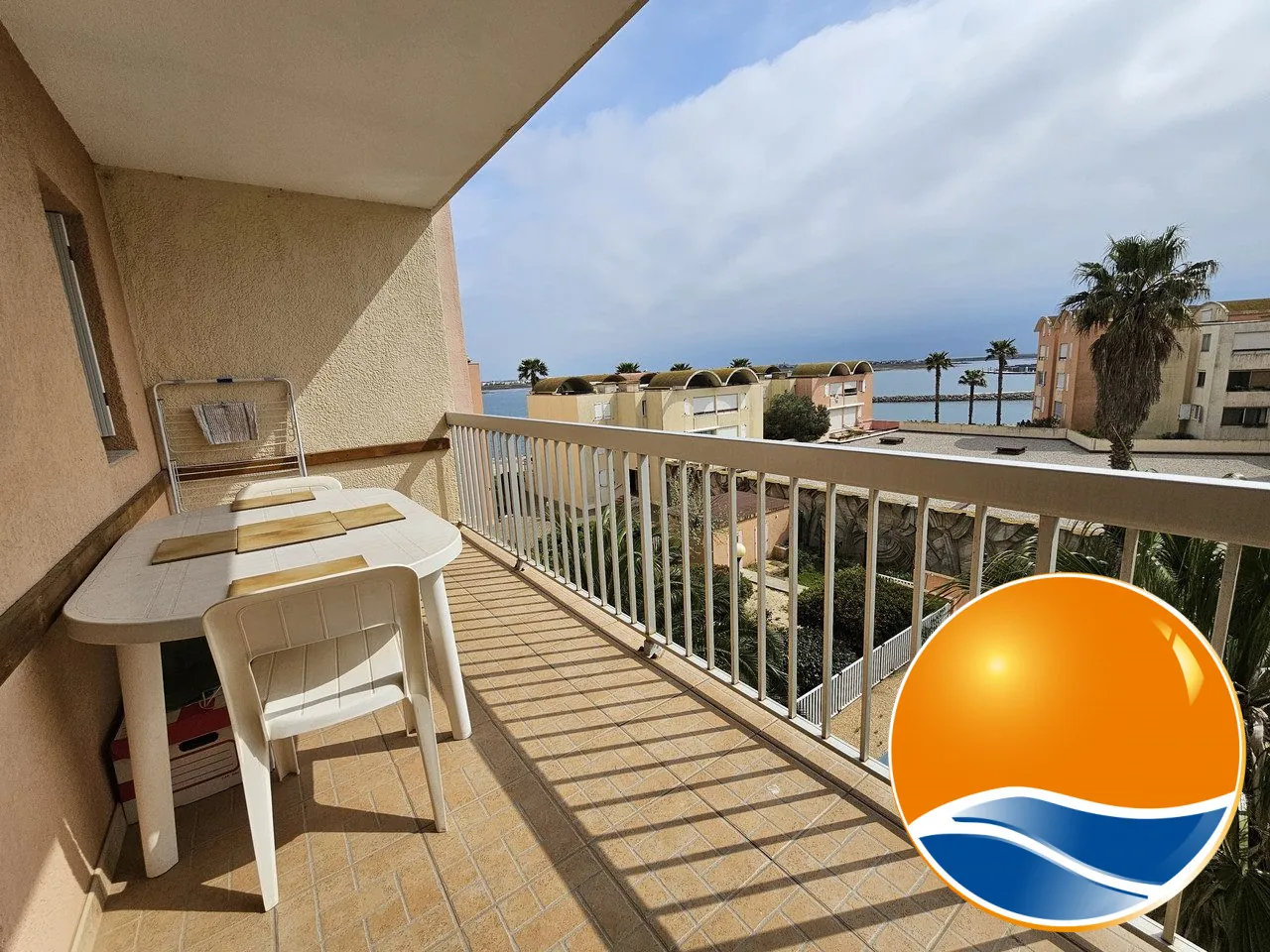 Appartement T2 avec terrasse à Gruissan - Piscine et parking 