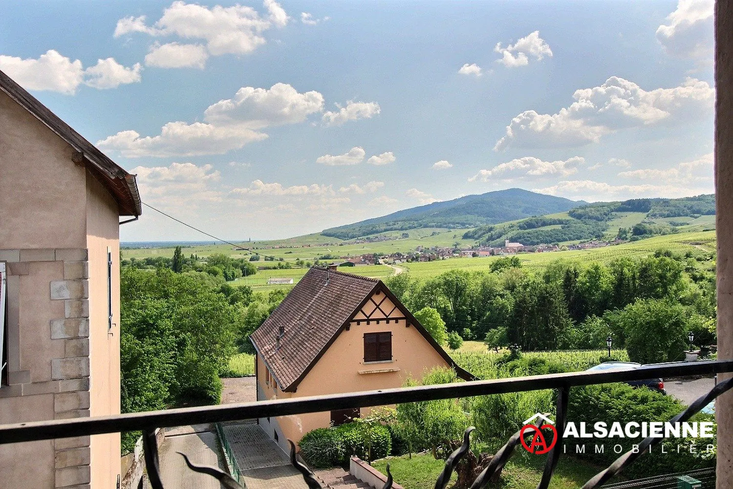 Maison de village rénovée avec vue à Itterswiller 