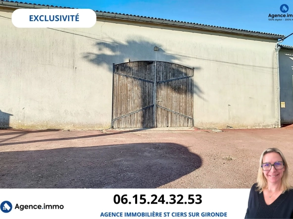 Grand garage de 140 m² avec terrain constructible à Saint Ciers sur Gironde