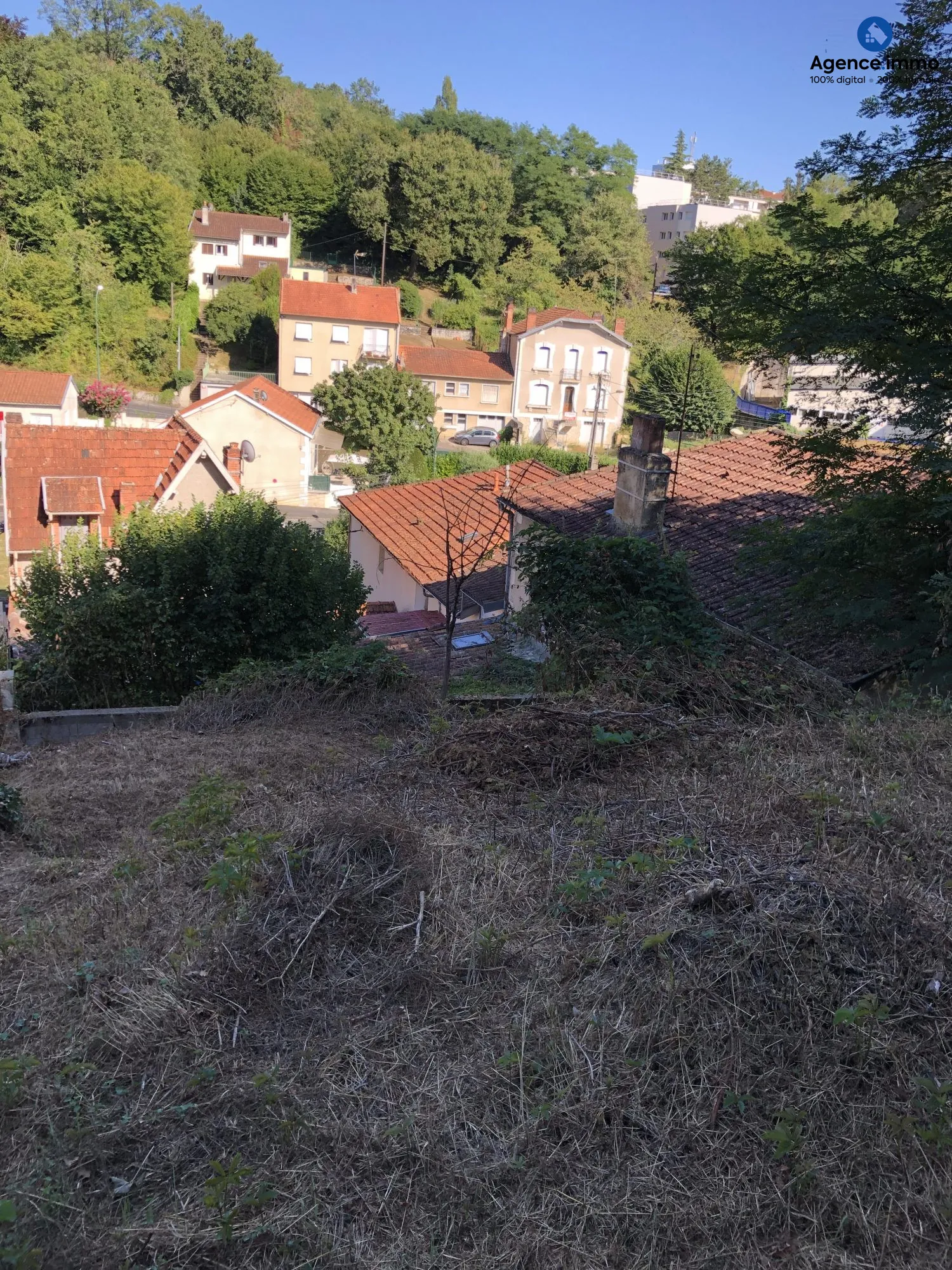 Maison de ville à vendre à Périgueux avec grand potentiel et extérieur en zone proche de l'IUT 