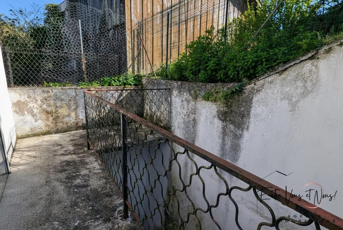 Jolie maison de 91 m² en centre-ville de La Réole, proche gare et commodités 