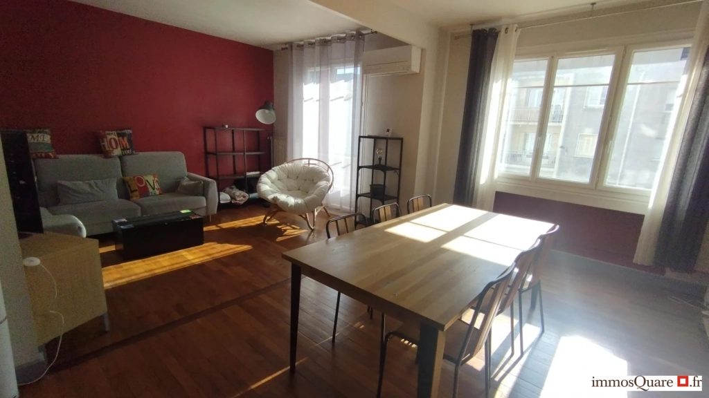Magnifique T4 rénové avec balcon et ascenseur à Grenoble - Quartier Gustave Rivet / Albert 1er