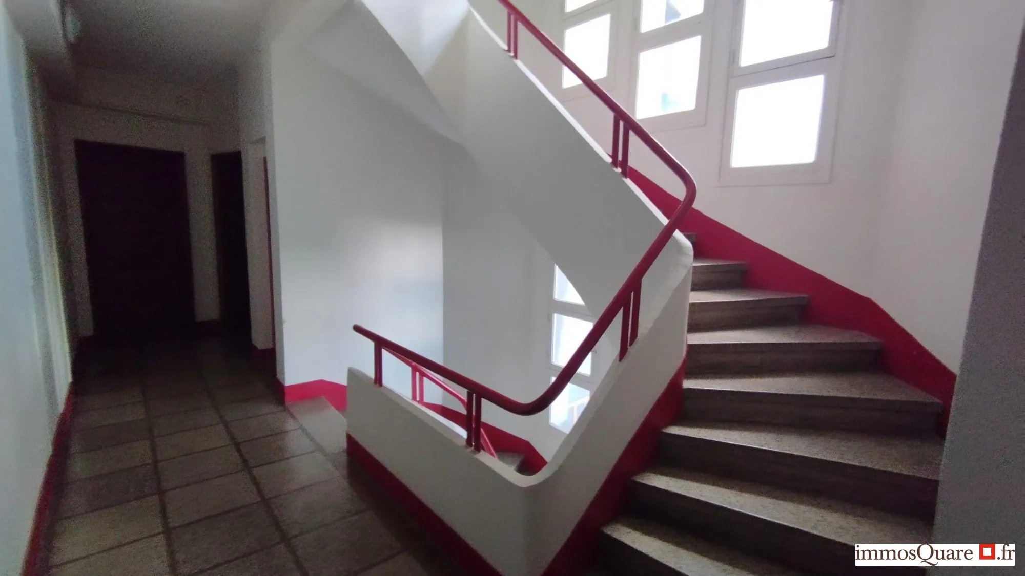 Magnifique T4 rénové avec balcon et ascenseur à Grenoble - Quartier Gustave Rivet / Albert 1er 