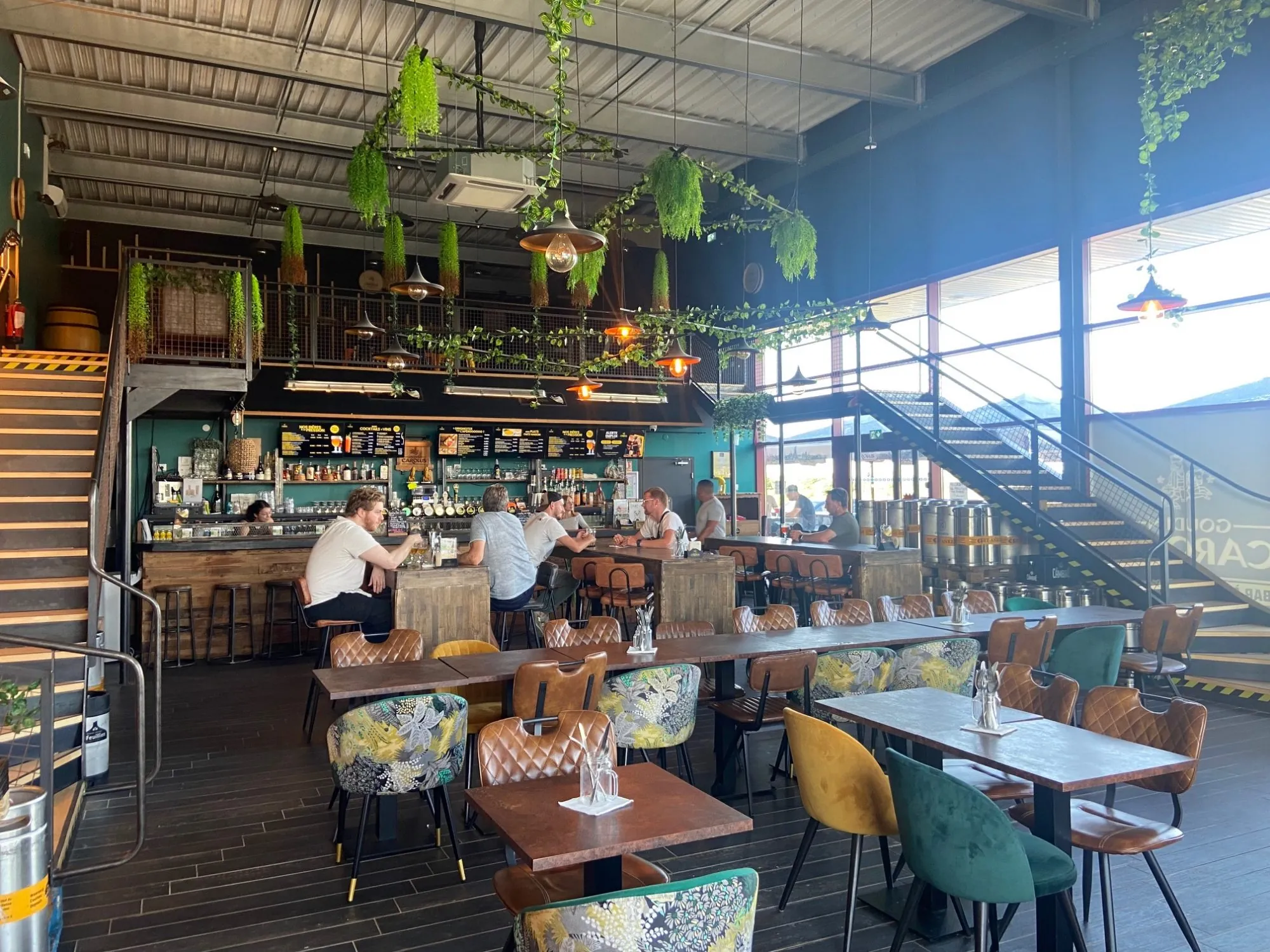 A vendre fonds de commerce à Bourges – Bar-restaurant avec terrasse de 240 m² 