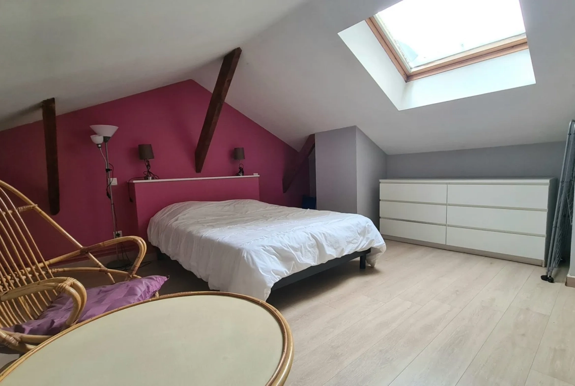 Appartement duplex à Reims face à la gare - Investissement idéal 