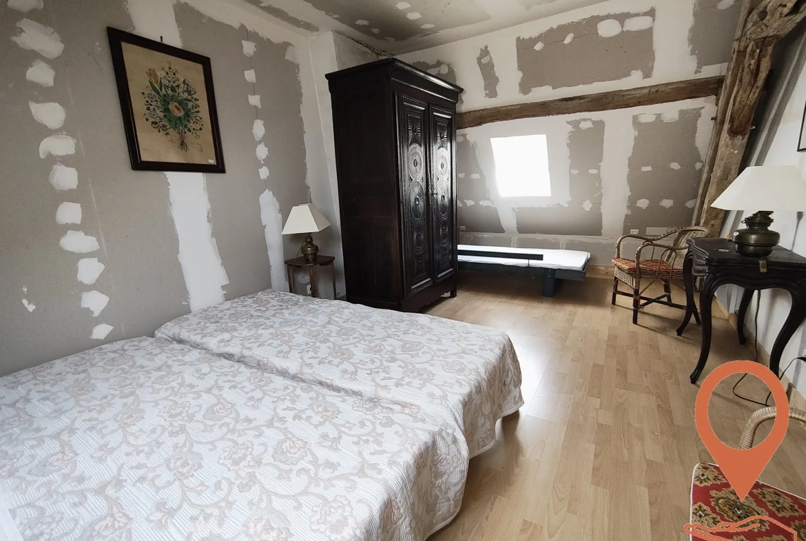Charmante maison à vendre à Cernoy-en-Berry avec jardin et potentiel d'aménagement 
