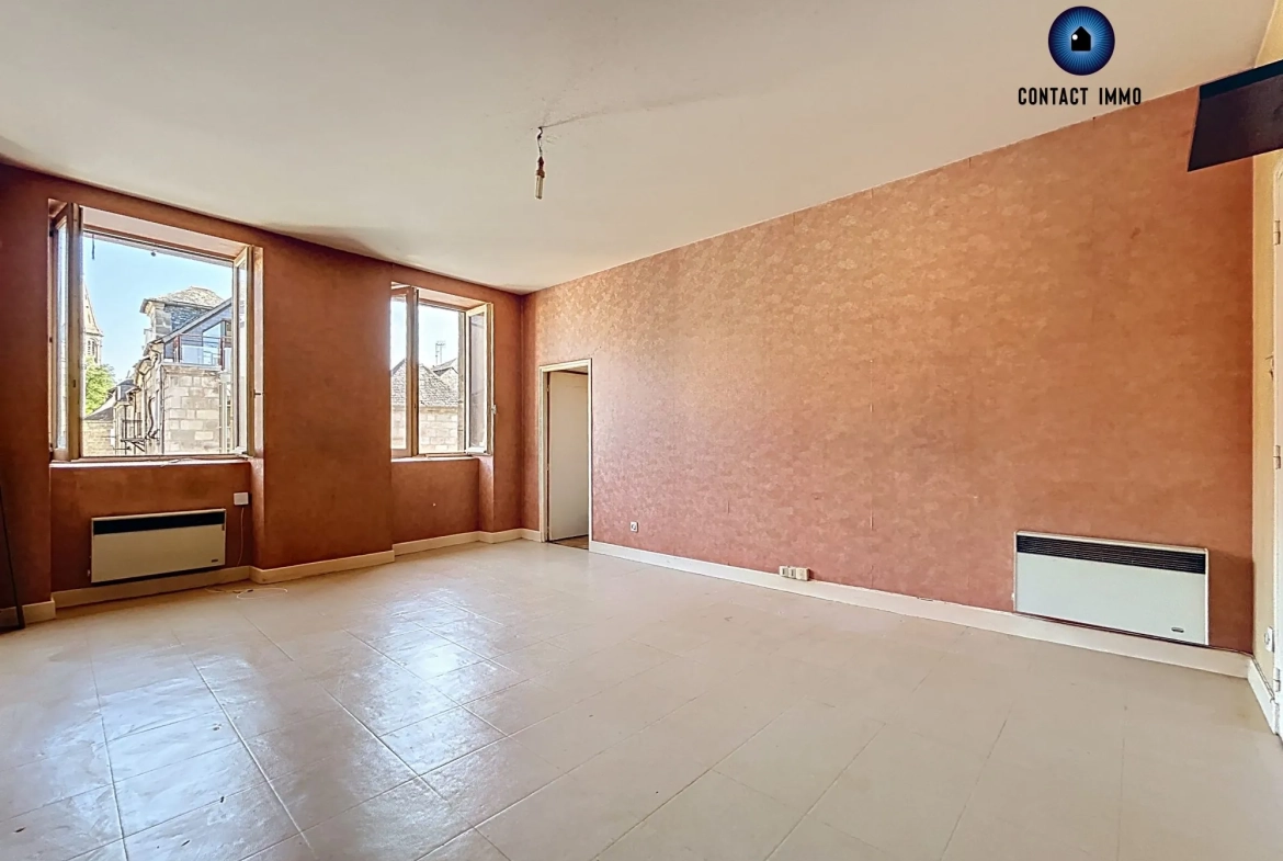 Studio à rénover de 22 m² en plein centre de Brive-la-Gaillarde, idéal investissement 