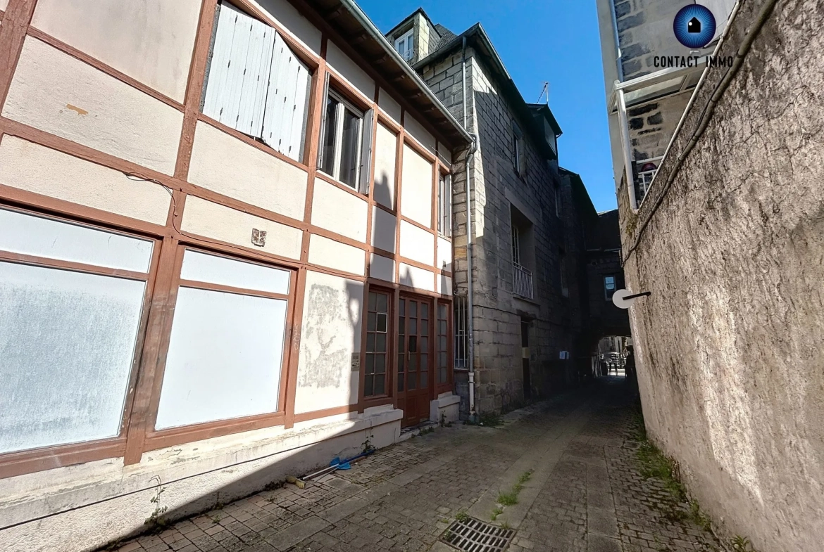 Studio à rénover de 22 m² en plein centre de Brive-la-Gaillarde, idéal investissement 
