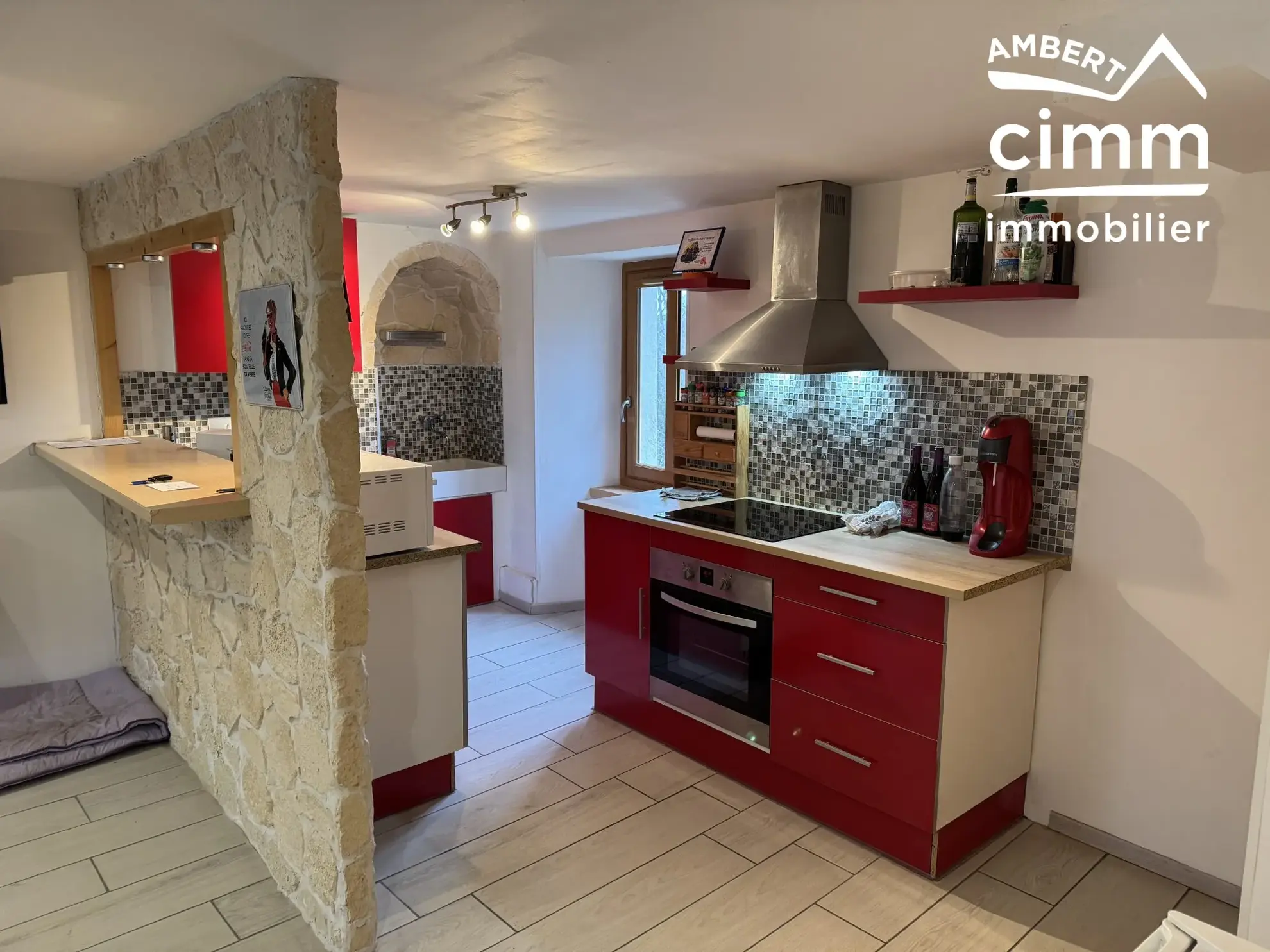 Achat ensemble de deux maisons mitoyennes à Ambert avec garages et jardin, idéal investisseur 