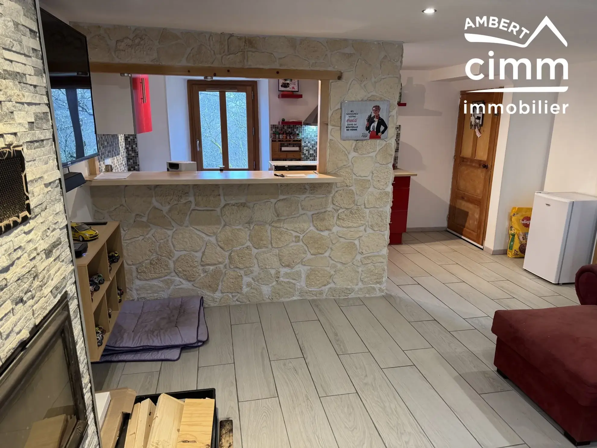 Achat ensemble de deux maisons mitoyennes à Ambert avec garages et jardin, idéal investisseur 