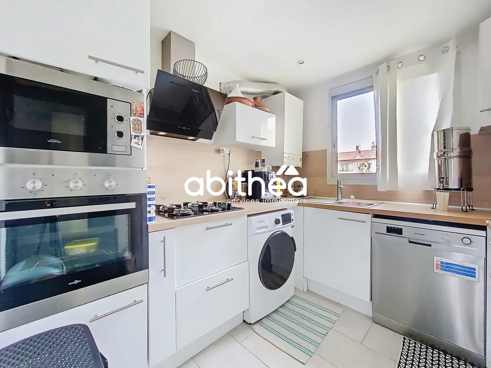 Appartement T3 rénové avec balcon et cave à Béziers Font Neuve 